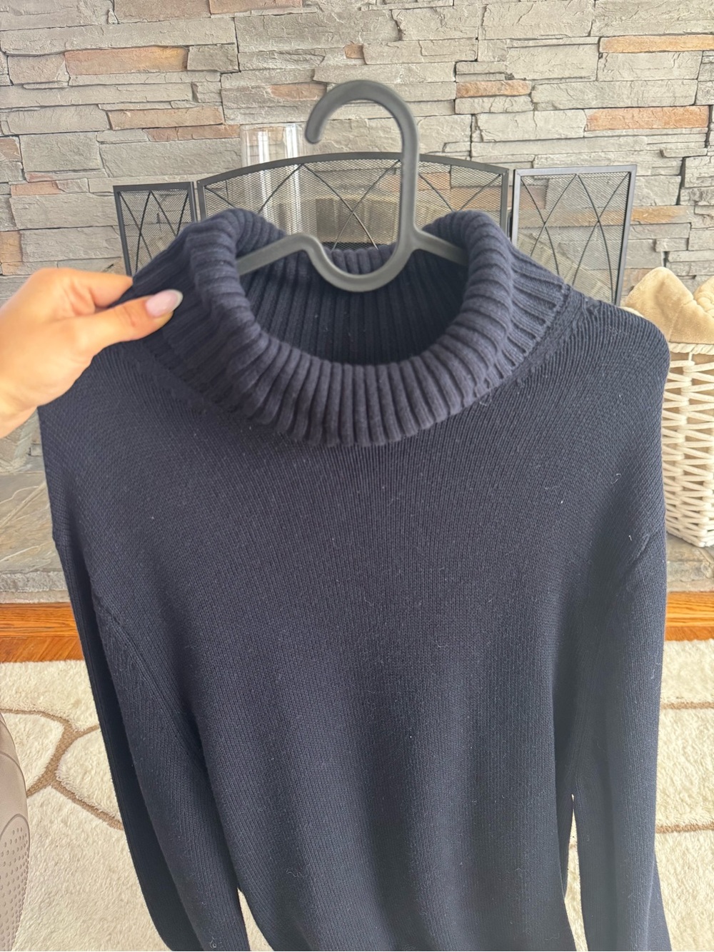 H&M Men’s Navy Crewneck Sweater